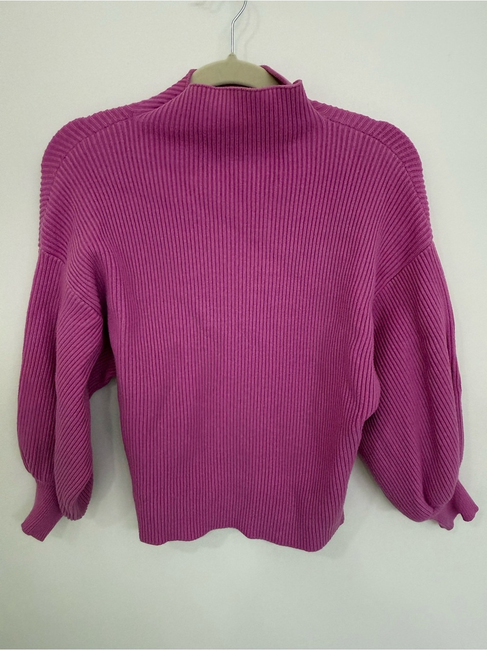 Few Moda Magenta Ribbed Mock Neck Women's Sweater size medium